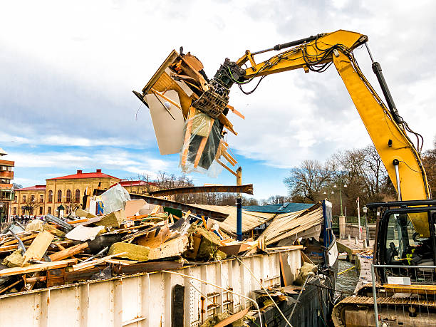 Best Basement Cleanout Services  in Su Oswego, NY